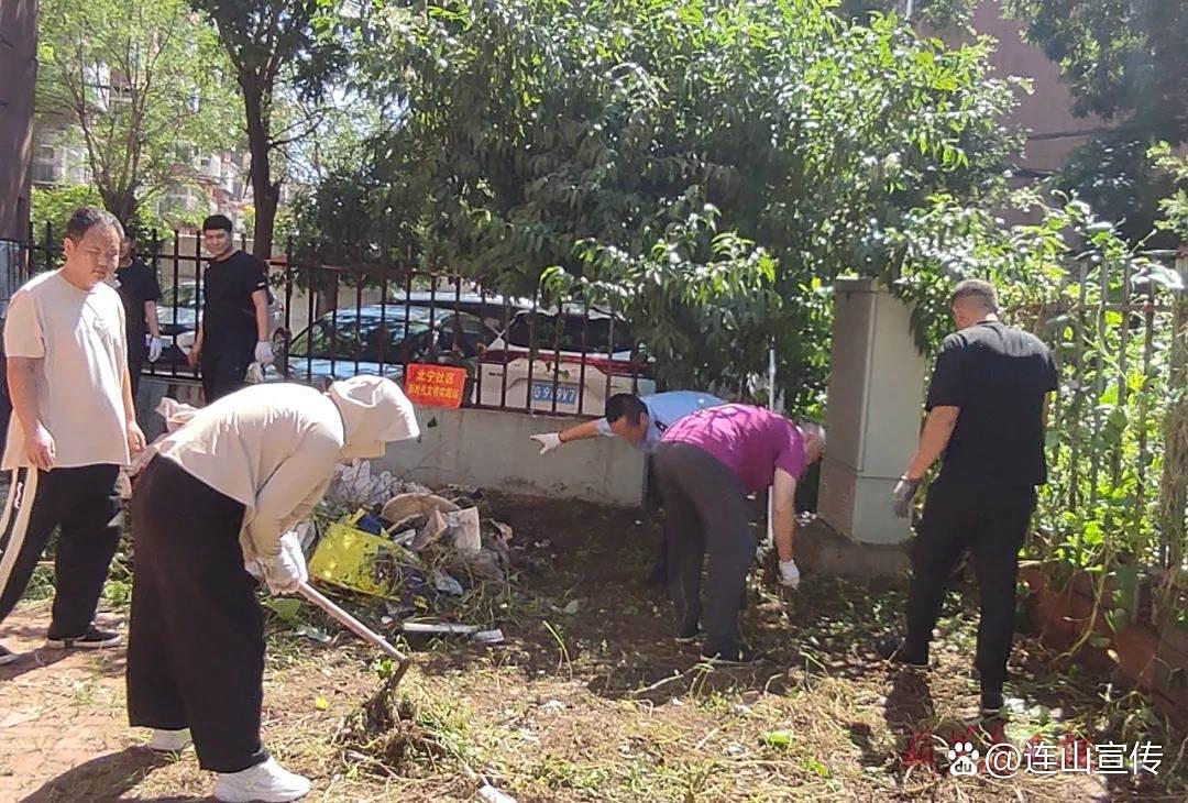 nisamelani1's tweet photo. Come join our neighborhood clean-up this Sat at 9AM by Central Park! Bring gloves u0026 water—let’s spruce up our community together! https://t.co/d8tmiQbO9W
