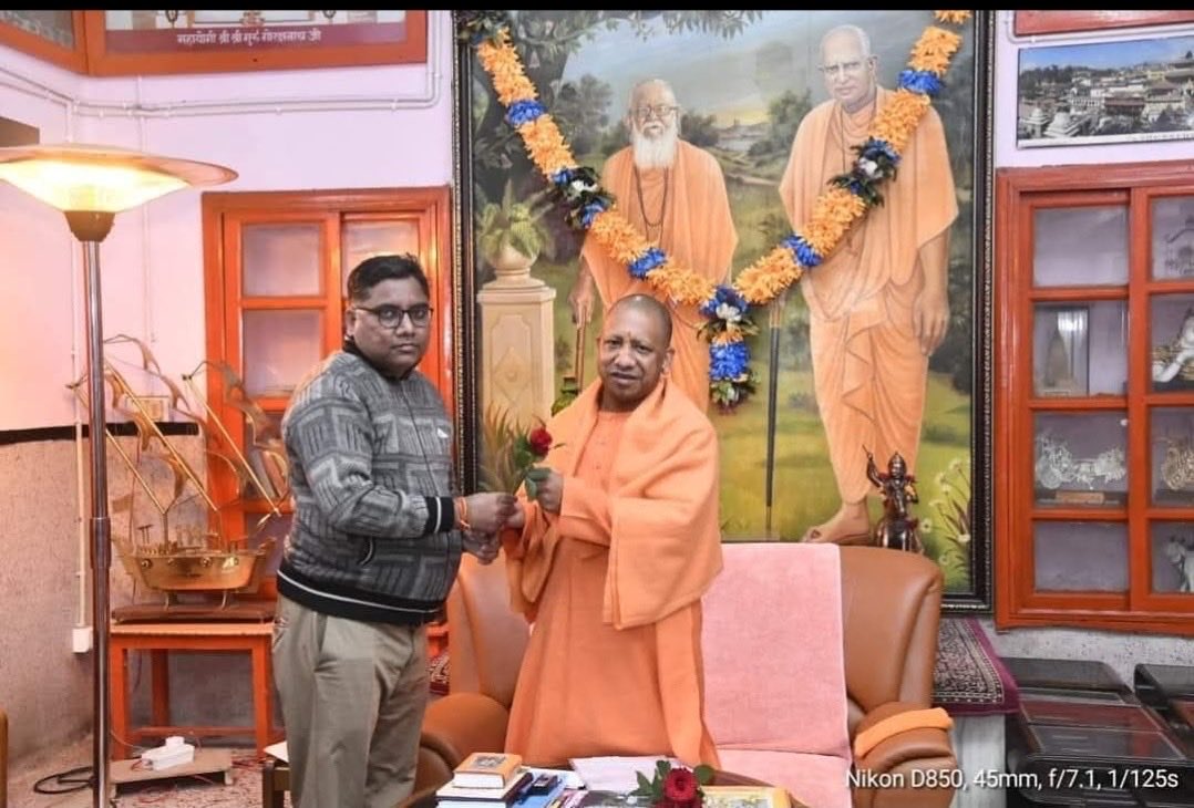 singhabhai2000's tweet photo. @myogioffice @Dm_Gorakhpur @ravikishann @DrMangleshBJP # माननीय मुख्यमंत्री जी से विनम्र निवेदन हैं , की अपने विधायकों से जनता के कार्यो को विवेक पूर्वक प्रयोग करने के लिए प्रेरणा दे , उनके द्वारा विधायक निधि का सही प्रयोग करे, अपनी वाणी में सभ्यता लाए https://t.co/Cx9nXZOJhS