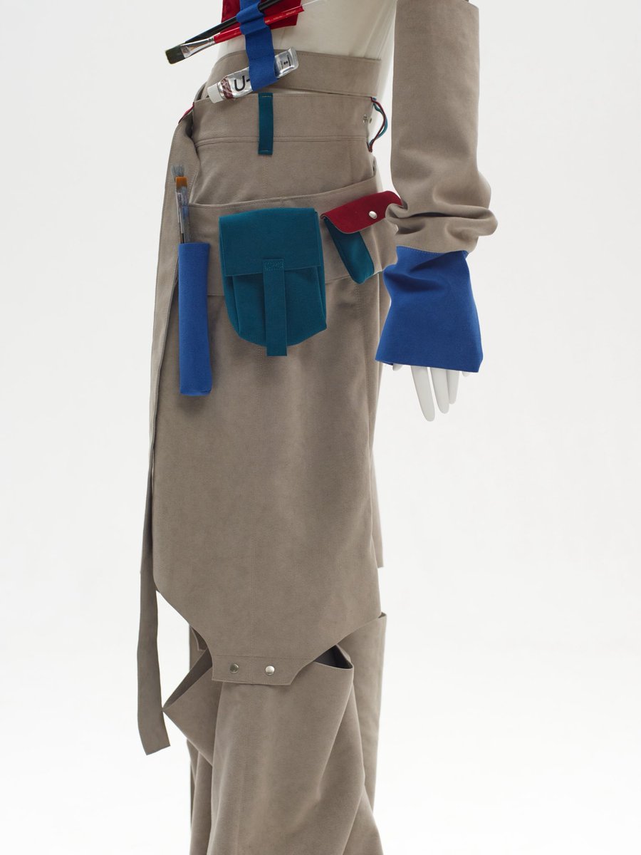 hm_n___i's tweet photo. 三越伊勢丹ミライアワード

作品「MY IDEAL ARTWEAR」で参加しております！
10月7日〜27日まで伊勢丹新宿店で展示されるほか、現在公式サイト（https://t.co/YpSHfzEokk）でお客様投票が実施されております。
機会があれば是非！

#文化服装学院
#三越伊勢丹ミライアワード
#ピースdeミライ https://t.co/Vp937JjbjJ