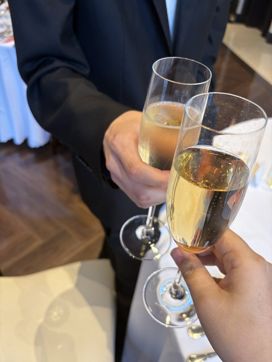 Q8942555's tweet photo. 妹の結婚式きた(*ﾟ∀ﾟ*)
着物着ていい感じ(*•̀ㅂ•́)و✧ https://t.co/uGxuEsx5MF