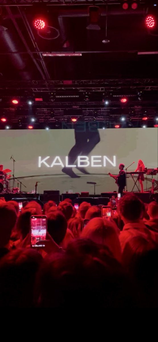 Diamond_Of_STR's tweet photo. Naber? Enfes sofraların ardından şaheser konserlere gidelim mi? #kalben https://t.co/EOX89HOlNA