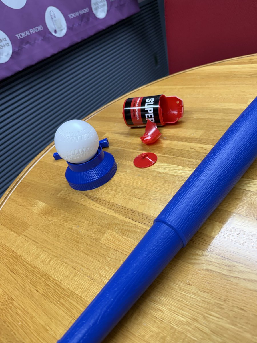 _marnicesuzuki's tweet photo. 俺は‼️マン振り‼️

しかし🐥ひなちゃんウケすぎ🤣
床転がってるし🤣🤣

面白くて良かったね⁉️
ひなちゃん1番笑ってるのに💦
よくないって‼️どーゆーことー⁉️🤣

ひなちゃごめん🙏先動画だしちゃって😅

#ひな時間🕒
#岡本姫奈🐥
#マーナイス鈴木👓 https://t.co/SvkVXc3d0s