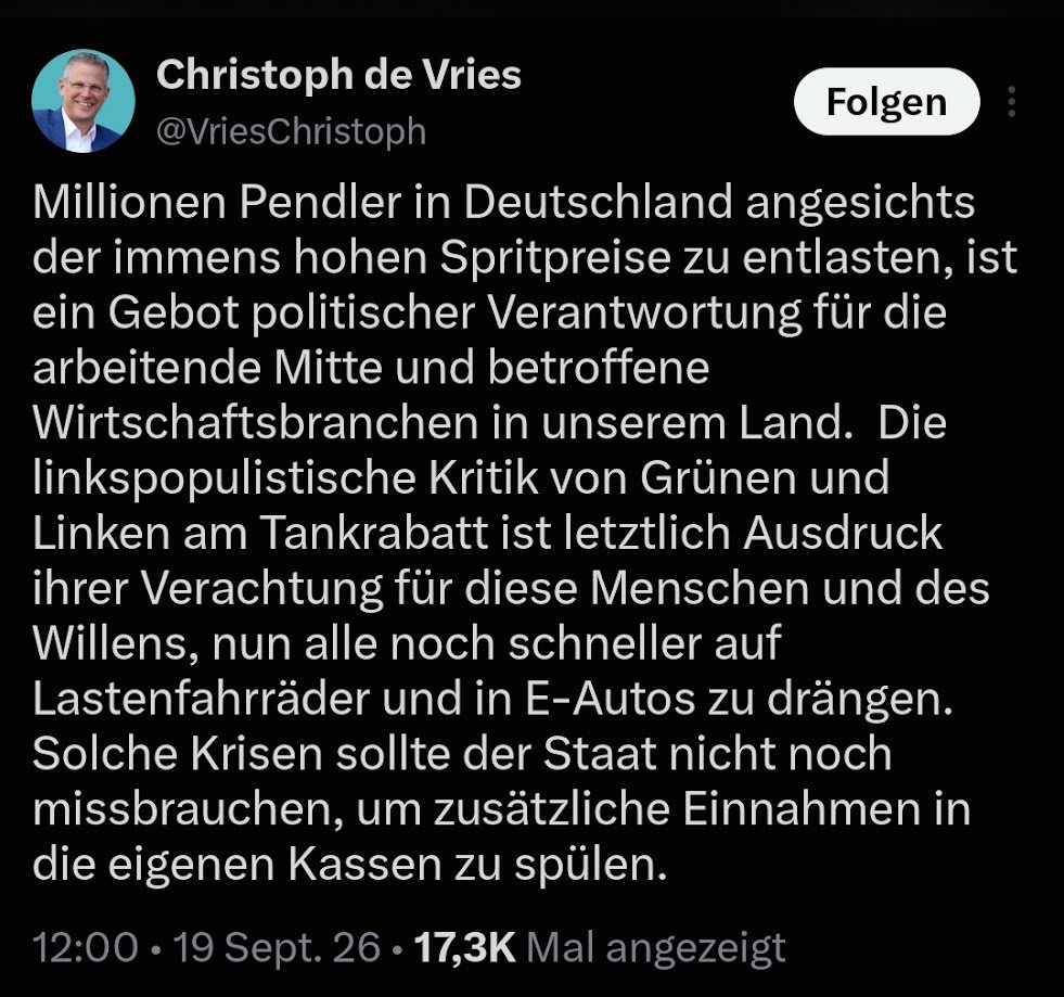 djpr's tweet photo. Ein Drama in drei Akten:

2022 nennt Spahn den Tankrabatt der Ampel „handwerklich schlecht“ und fordert ein starkes Kartellamt.

2025 will die Union das Kartellamt schwächen.

2026 erklärt die CDU Kritik am eigenen Tankrabatt plötzlich für „linkspopulistisch“. https://t.co/jwfoz0cAtQ