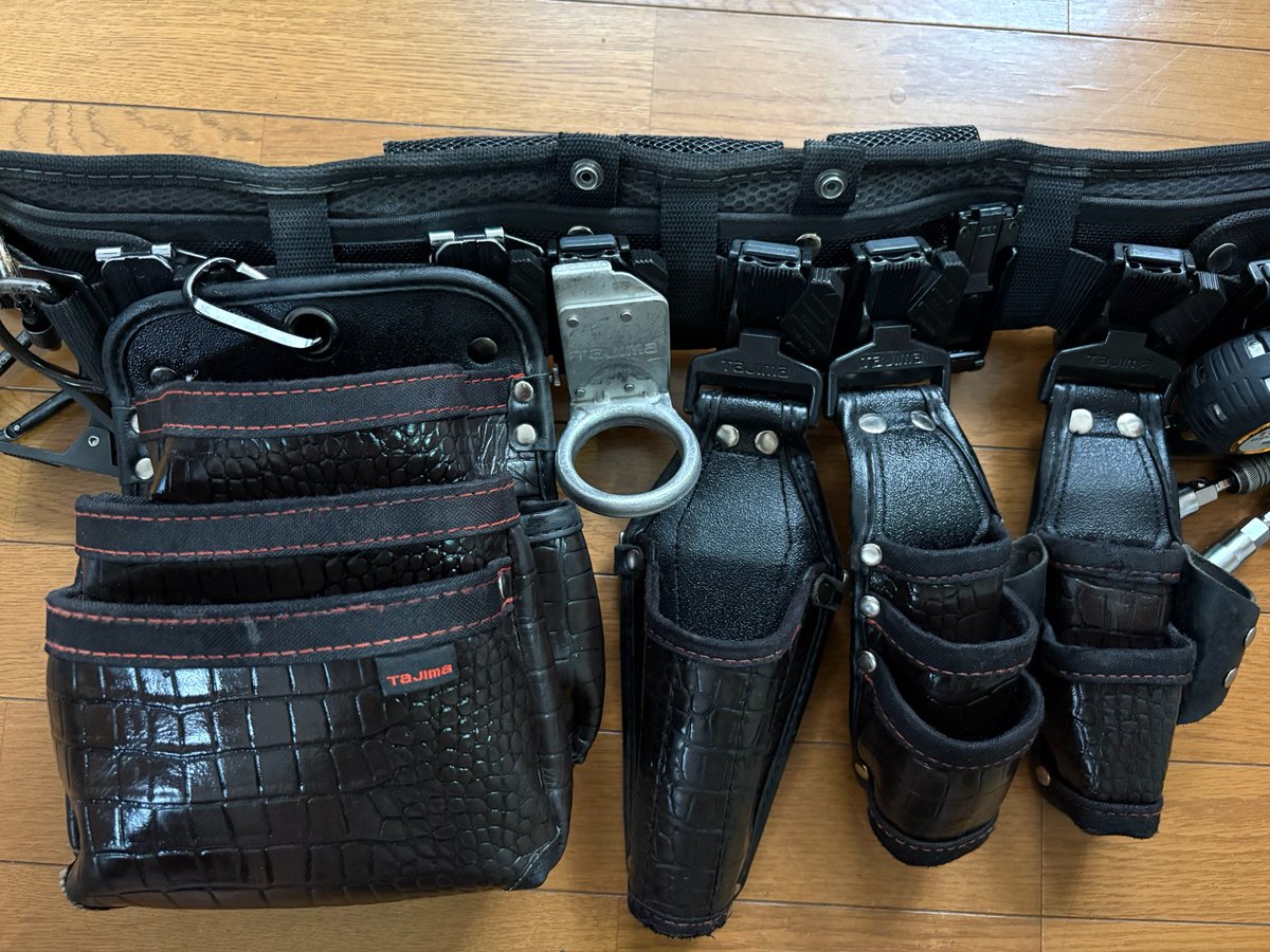 spankysf26's tweet photo. もう2年近く使っている腰道具だけど、
ピカピカ✨にしてやったわ😆 https://t.co/vq31LhSDQj