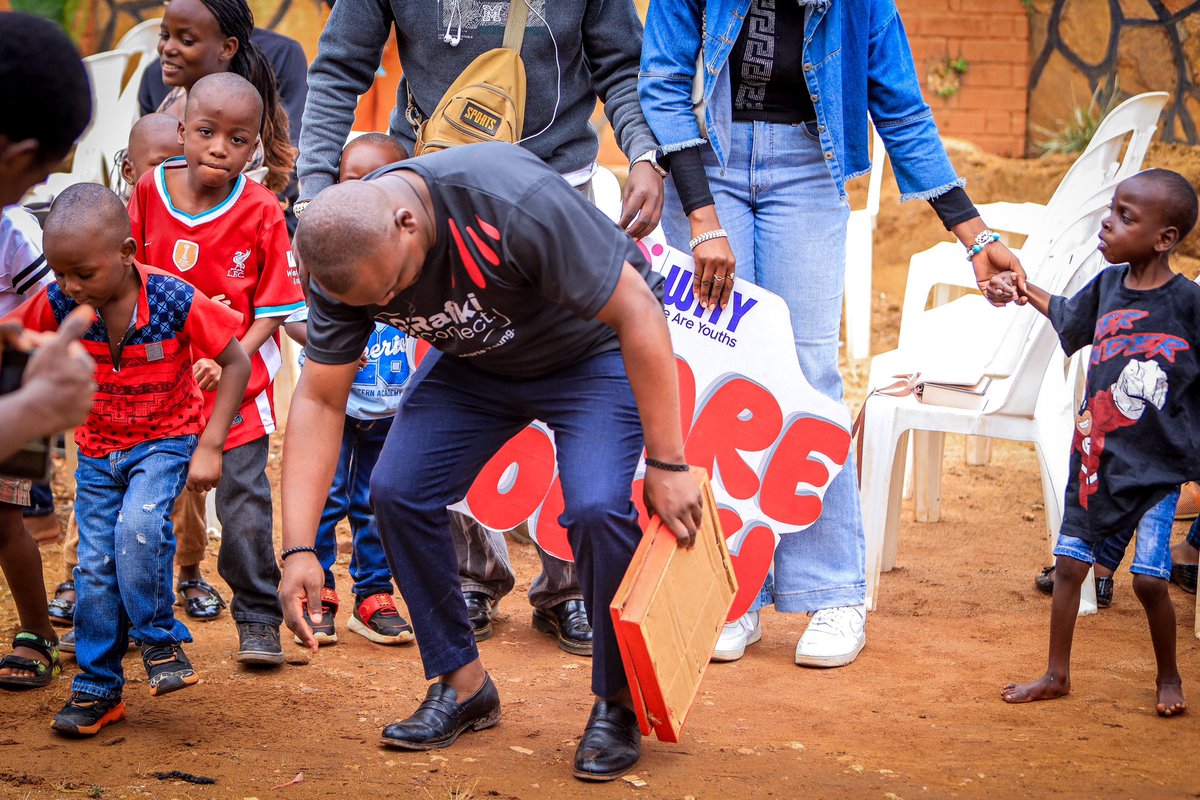WeAreYouthsUg's tweet photo. We came to give, but we left with so much more—smiles, memories, inspiration and a renewed commitment to serve.

The WAY Charity Drive at Children’s Union Rehabilitation Center reminded us that kindness creates a ripple effect.

Let’s keep the ripple going. 🌍❤️

#WAYCharityDrive https://t.co/Oh9d5raUsN