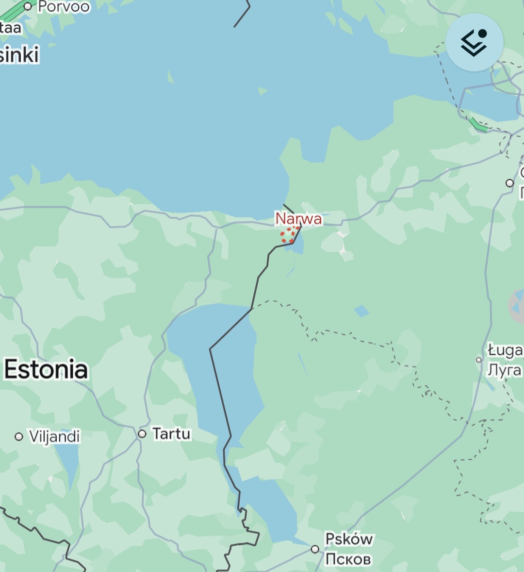 AleksanderOlech's tweet photo. 🇷🇺🇪🇪 FSB wprowadziła do 26 września ograniczenia na rosyjskiej stronie granicy z Estonią. W pasie 5 km w rejonach Kingisepp i Slantsy zakazano nocą przebywania i przemieszczania się osób oraz pojazdów poza miejscowościami. Ograniczenia obejmują też odcinek rzeki Narwa. https://t.co/EGcCasXtrw