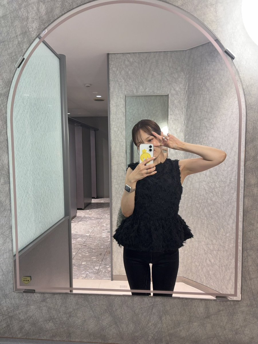 orin96s_'s tweet photo. 子どもの参観日に行くオカンみたいな服装になってた今日 https://t.co/pGAWJvRfVs