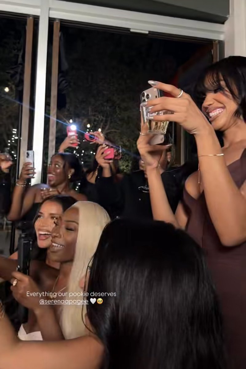 melaniesmfiles's tweet photo. melanie spotted at serena’s party with trinity and kayda 😭🩷 https://t.co/O0EQ6siRYM