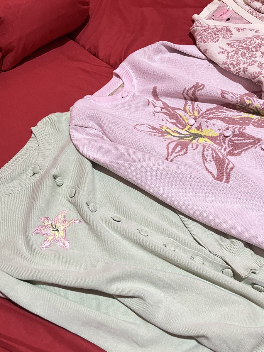 boucketj's tweet photo. Bwbyaz cardigan preloved
1. Blooming cardigan
2. Loraine cardigan
3. Aluna knit cardigan
4. Rosianne cardigan https://t.co/SgiHdKFZyJ