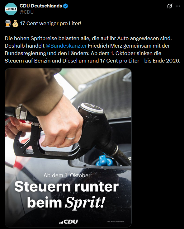 sozi_simon's tweet photo. Statt das Geld mit der Gießkanne in Benzintanks zu stopfen, wäre es sinnvoller dafür investiert Familien nicht die Existenzgrundlage zu entziehen.

Damit ließe sich die Kürzung des Wohngelds und des Kinderzuschlags (um 25€/Kind: Kindersofortzuschlag) sowie die Abschaffung des Unterhaltsvorschusses für 16+17jährige verhindern.

Dann bekämen Familien👨‍👩‍👧‍👦 mit wenig Geld (weiterhin) das Geld, das sie brauchen um Mägen zu füllen, statt die Tanks von Rasern🏎️, ausländischen Spediteuren🚛 und Luxuskarossen 🚗.