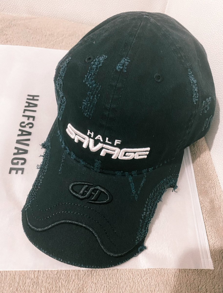 neythe_07's tweet photo. 🎁FEED X KHAOSOD AWARDS GIVEAWAY 🎁

Let’s show our full support for POOHPAVEL! 
If POOHPAVEL wins at the FEED X KHAOSOD AWARDS, one lucky supporter will have a chance to receive a cap as a special prize! 🥳✨

💫 HOW TO JOIN
 ◆ Follow my account
◆ Repost this post
◆ Quote this post with a screenshot showing that you have voted for POOHPAVEL
That’s it! One eligible participant will be selected randomly through a lucky draw. 🎉

Every vote counts, so let’s keep voting, keep supporting, and cheer for POOHPAVEL until the very end! 
Good luck to everyone joining! 🩷🩷

#voteforpoohpavel
#ppoohkt #PooHHooPers 
#pavelphoom #BabeCats
#poohpavel #BabeHooPers