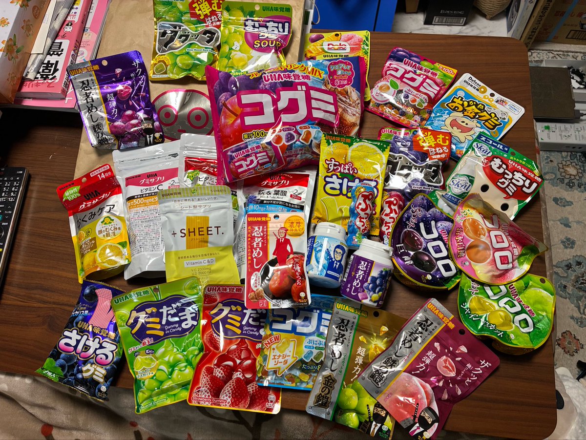 Ninja_meshiume's tweet photo. UHA味覚糖の福袋、買ってみたら想像以上の物量で笑った😂

そしてその中に……
大好きな「忍者めし 梅かつお」入ってた！！！
これだけで福袋買った甲斐あります

UHA味覚糖さん、分かってる……🥹
#UHA味覚糖 #忍者めし #福袋 #梅かつお https://t.co/JdXSyuXWJj