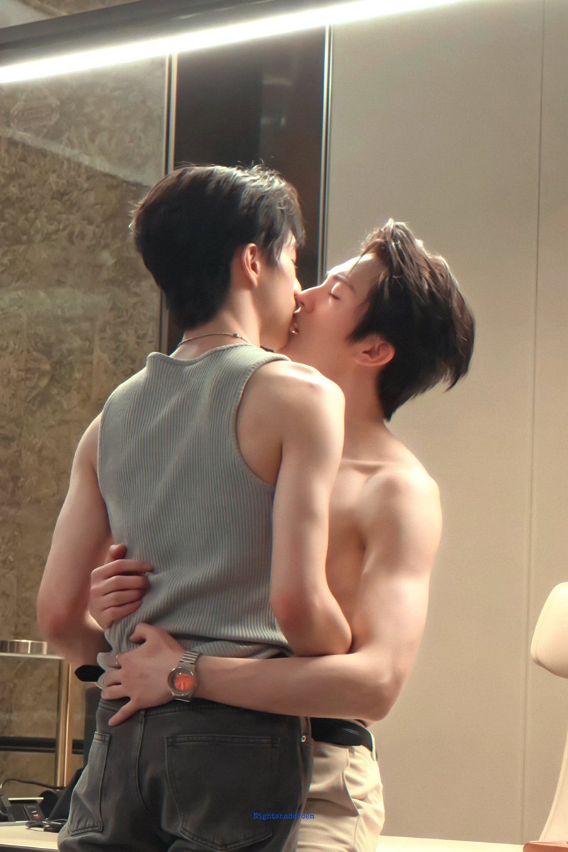 Nightshadepo's tweet photo. The world’s greatest pair of kissers
#เถ้าบุหรี่ #煙灰 #港劇煙灰 #ASHofficialseries #BL #BLseries https://t.co/GQydvbSi3r