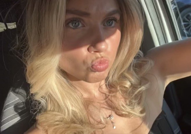 bbcirls's tweet photo. Olivia 20

tight petite blonde submission

comment what you think and dm your submissions for posting
#irl #submission #wankchat #bop #slut #cuck #goon https://t.co/29YEAPcoef