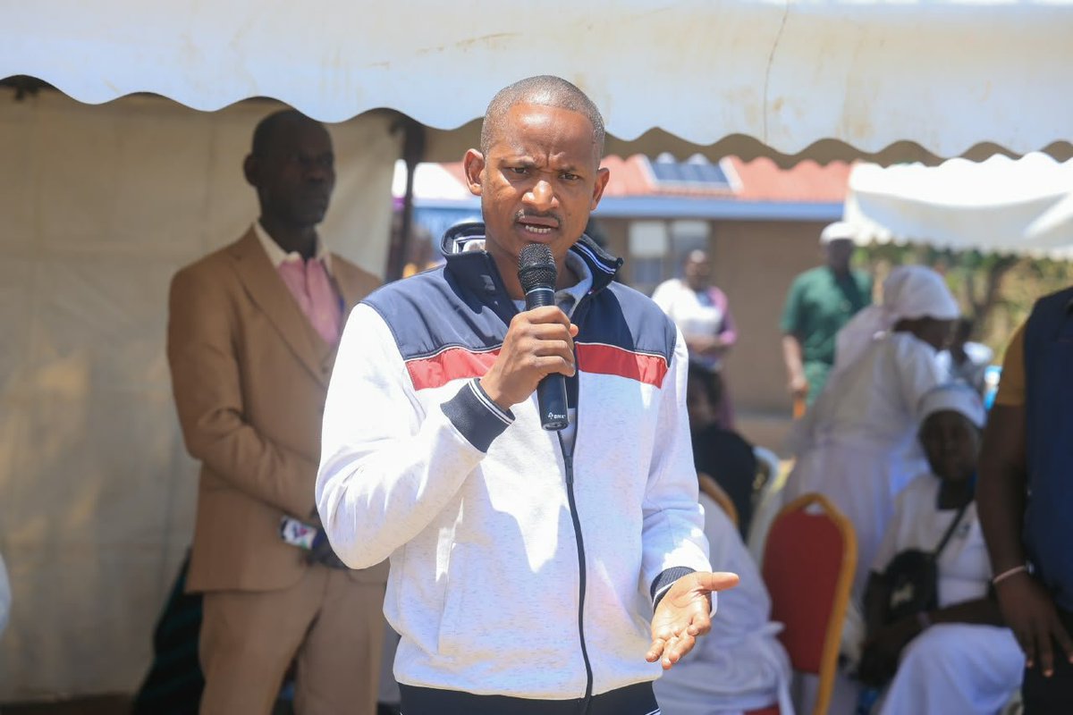 abra56898's tweet photo. @HEBabuOwino has made his Nairobi gubernatorial ambition clear.
Now the real conversation should be about his vision, policies and plans for Nairobi.
Nairobians, what would you want him to address first
#Nairobi #NairobiPolitics #KenyaPolitics https://t.co/4gavMKfvsH