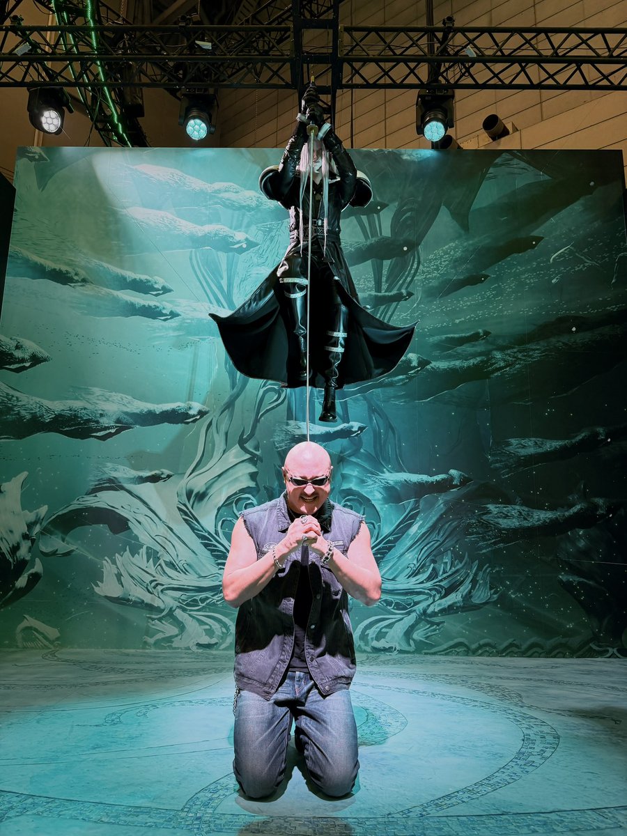 mafia_kajita's tweet photo. エアリスを死の運命から救うべく替え玉作戦を決行

#TGS2026
#FF7 https://t.co/SZWIANqY7j