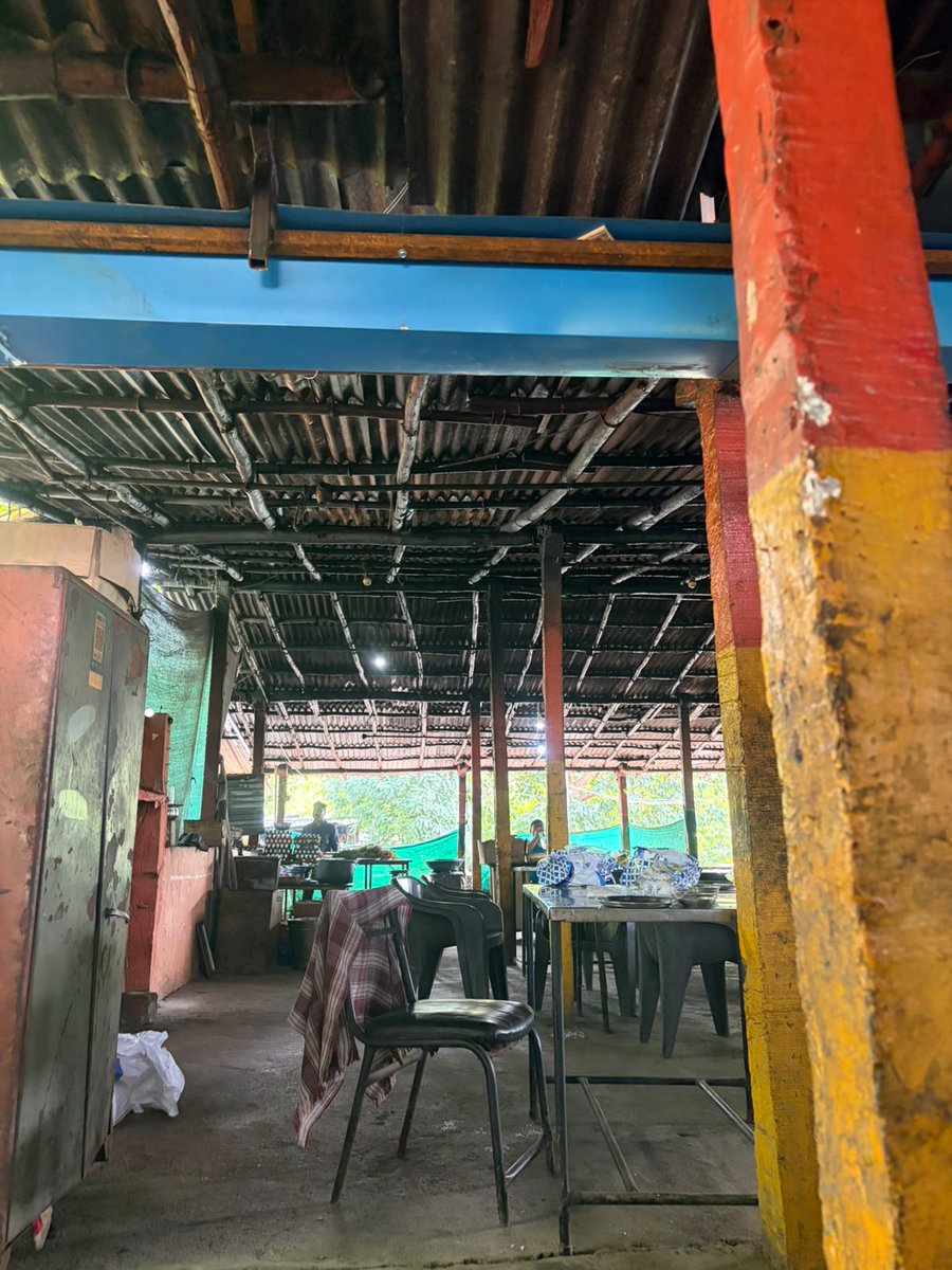 Mehak1579's tweet photo. Dhaba scenes for Sunday lunch. Extremely satisfying

#Dhaba #IndianFood #Food #LoveFood #Sunday https://t.co/8ByWHISBMs