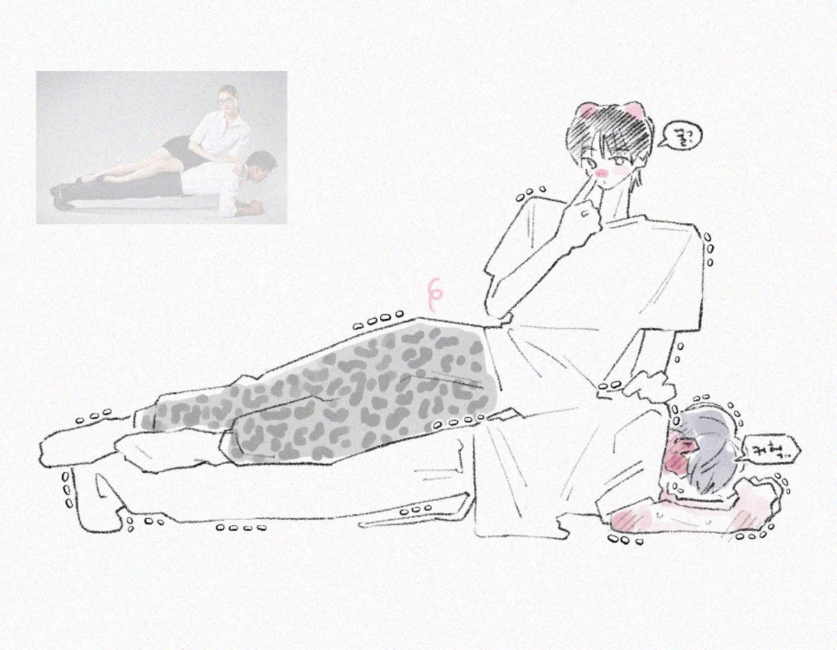 mo_iiii03's tweet photo. 쇼방님에겐 너무 버거운 족누라🐽

#경닏 https://t.co/qxxWmUNghH