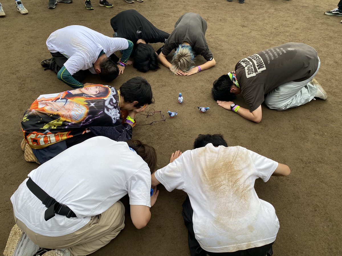 kojinko_'s tweet photo. アニエラ、鳥の詩で泣きアニメ

鳥持ってきてよかった https://t.co/CyBU7DyirM