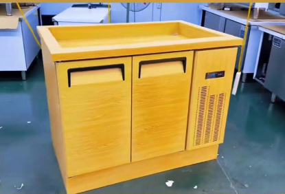 sen_fu30167's tweet photo. Elevate your business with our custom wood grain ice table! Adjustable temp &amp; size, durable countertop, and ample storage—perfect for milk tea shops and fresh food catering. Inquire today! ❄️�� #Catering #FoodService #fyp #foryou https://t.co/Xb55QFRuNH