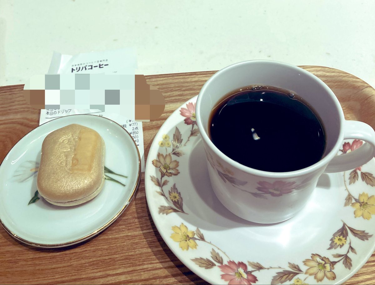 rutaaarr's tweet photo. 東京駅へ散歩
空也最中食べてたら
吉田沙保里さんがイベントしてた
八重洲トフロムでパスタ食べた😋 https://t.co/Hfv7kDbREP