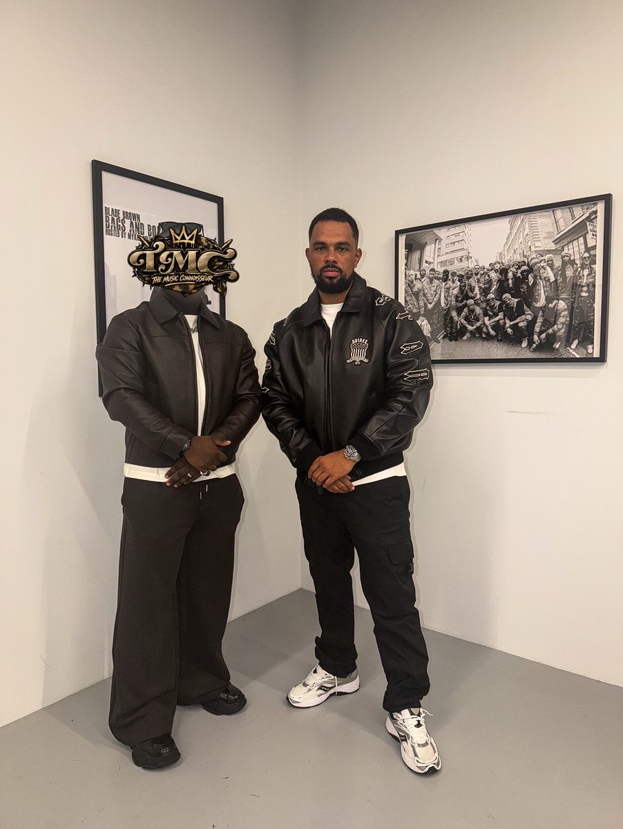 MusicConnoisseu's tweet photo. by time you get your food, it’s been through like 50 hands 👋🏾

Trapstar’s 20th Anniversary exhibition ft a couple legends and my accountant 💷 https://t.co/Rmkv71TdPs