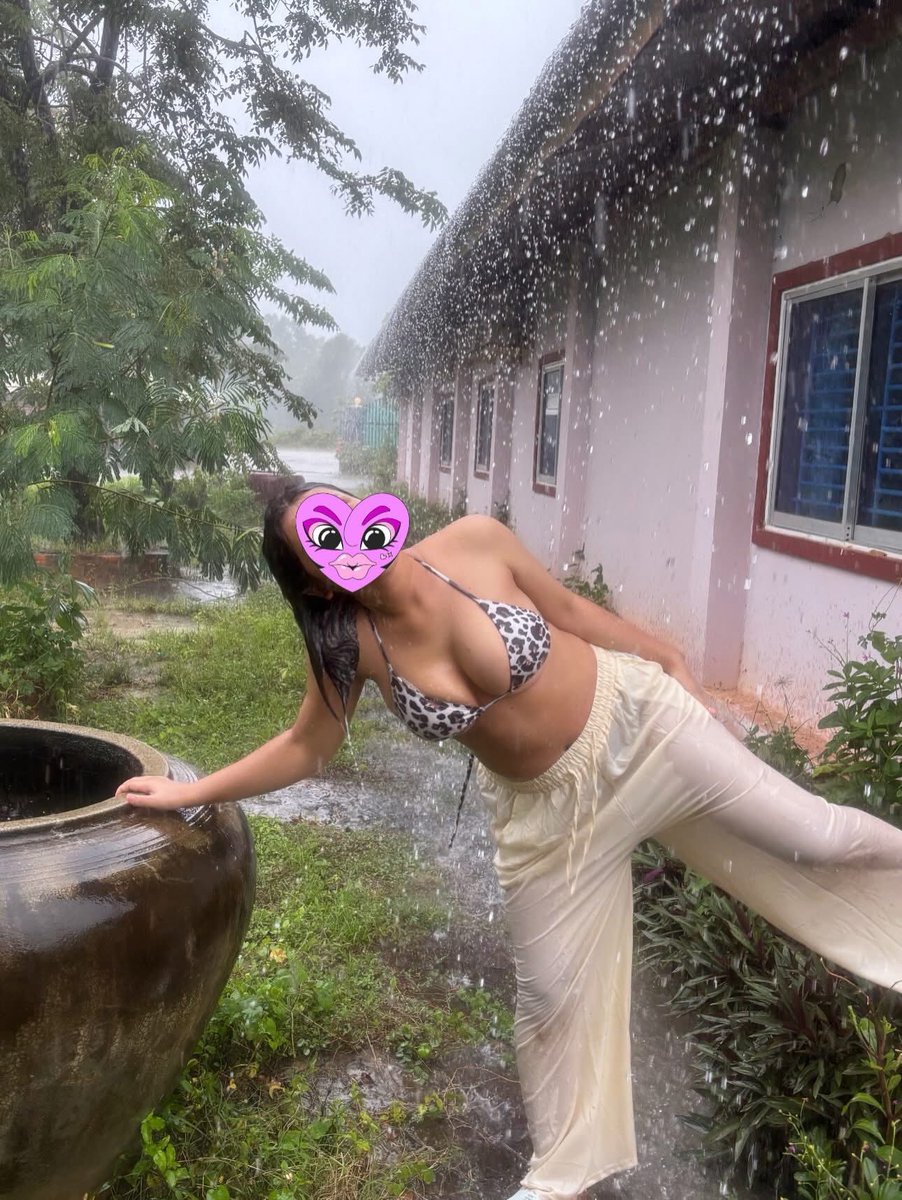 reyreyrey2001's tweet photo. Rain🍃🧚🏼‍♀️ https://t.co/lAtqtUFOQs