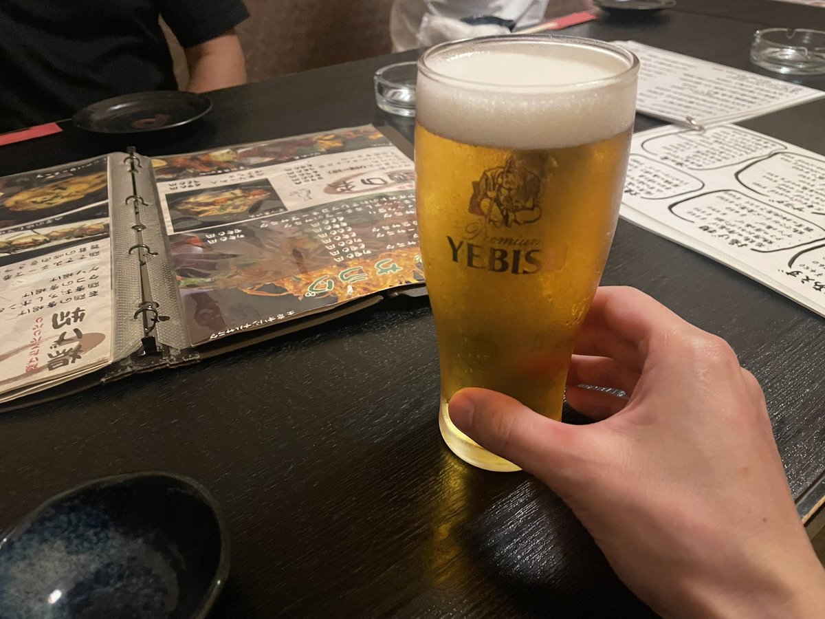 crane_901's tweet photo. いまどうしてるって？
宴を始めるとこなんだよ🍻 https://t.co/FVx3r6oRtn
