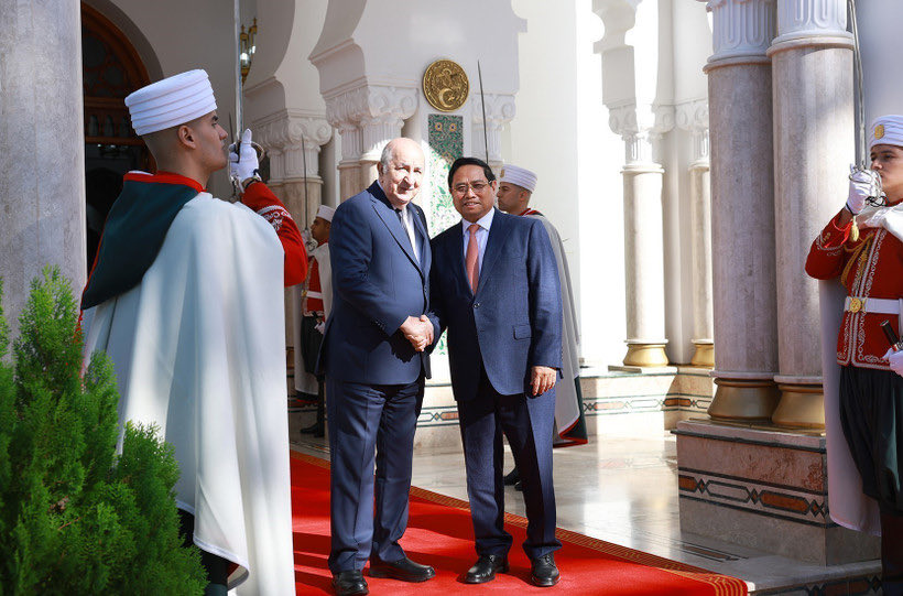Algeria3New's tweet photo. Algeria &amp; Vietnam are negotiating the launch of negotiations for a visa-exemption agreement for ordinary passport holders of the two brotherly &amp; friendly countries, for stays of less than 90 days. https://t.co/dndrurdUbx