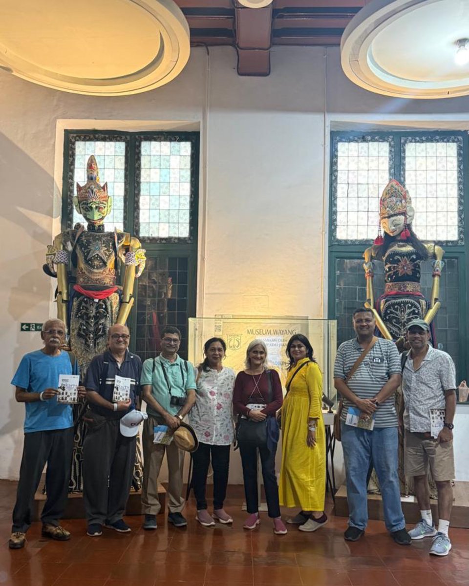 TravelWithKhaki's tweet photo. #BEYONDBALI DIARIES – DAY 2️⃣ 🇮🇩

On Day 2 of our first ever #BeyondBali tour of Indonesia, we went on a tour of Old Batavia, the former colonial capital of the country when it was under the Dutch. We stepped out of our hotel to the beautiful Kota Intan Bridge and took a short bus ride to Zero Point Jakarta by the Harbourmaster's Tower, where the modern city began.

At the Harbourmaster’s Tower, we had magical, panoramic views of the Sunda Kelapa harbour, and posed with the iconic wooden boats that still ply across Indonesia, carrying cargo. From there, we time-travelled at the National Museum, where from fossils of Stegodons and the earliest humans, to the vibrant cultural history of Indonesia, facets of Indonesia's rich, layered history were revealed.

After lunch at the iconic Café Batavia, we had another deep-dive at the Jakarta History Museum. This instance, we time travelled through the history of Indonesia’s capital. We ended the day wandering through Old Batavia on a guided tour that ended at our hotel.

In the evening, our guests went their different ways, depending on their interests.

On Day 3, we will head to Bandung in the highlands – the equivalent of Pune to Jakarta’s Mumbai.

Want to see the world with us? Join us for our upcoming international tours:
#UltimateUzbek to Uzbekistan from 26 Oct - 2 Nov, '26.
#LureOfLanka to Sri Lanka from 14-21 Nov, '26
#AngkorAndMore to Cambodia from 21-28 Nov, '26
#EyeOnEgypt to Egypt from 5-14 Dec, '26
#JordanJaunt to Jordan from 26 Dec, '26 - 1 Jan, '27

➡️ Read the tour brochures here: https://t.co/cykTGsqP5t

Bookings are open. For bookings and inquiries, please call us on +91 89281 57148.

#KhakiTours #TravelWithKhaki #InternationalTrips #GroupTours #Uzbekistan #Cambodia #Egypt #Jordan #SriLanka