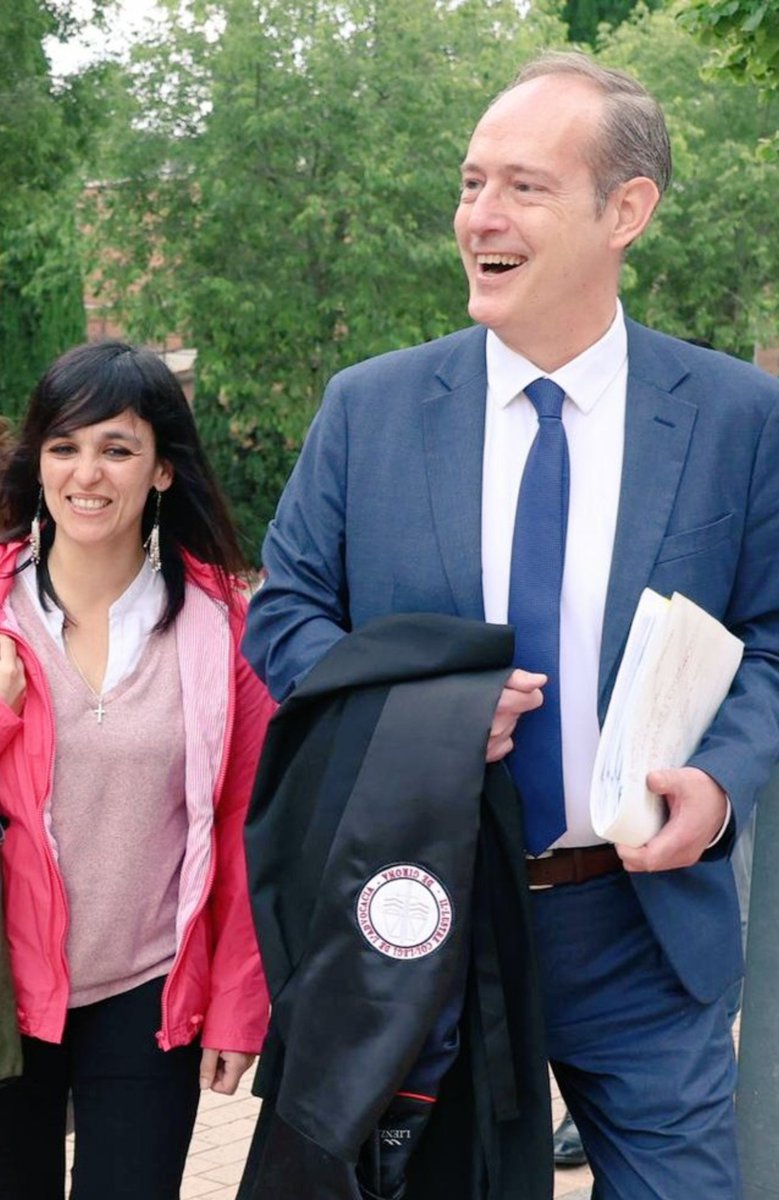 EvaGarc14446704's tweet photo. Tània Verge, la teva obsessió malaltissa amb Sílvia Orriols ha quedat en evidència. 
Vas abusar del teu càrrec per perseguir i silenciar qui no pensa com tú.
La justícia t’ha deixat en ridícul. La teva croada personal ha fracassat estrepitosament. @taniaverge https://t.co/YqbuNgY4S6