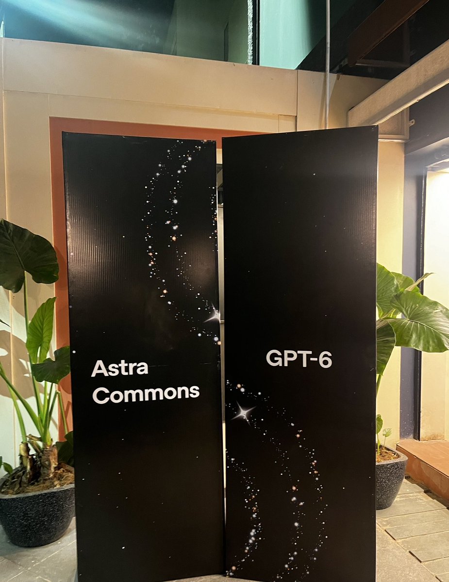 Shreyash_Dev's tweet photo. Pune, you really made this one special. 🌌

ChatGPT Astra Commons wasn’t just an event — it was conversations, ideas, laughs, and meeting some genuinely amazing people.

Big shoutout @Aman25m @OpenAI and @OpenAIDevs  the entire team behind Astra Commons for making it happen. 🫶 https://t.co/NurERCqEit