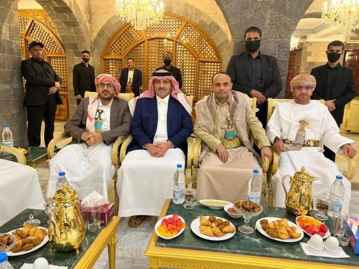 fm10m's tweet photo. أول عملية إنزال نفذتها القوات الخاصة #السعودية في صنعاء . https://t.co/33riIDsuTQ