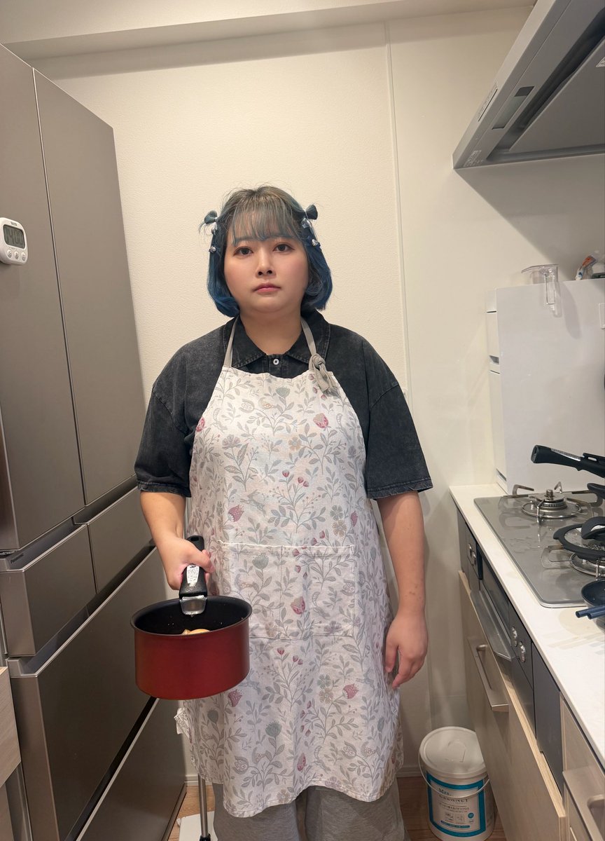 miiitan_n's tweet photo. 骨格ストレートって言われたので
今から角煮で丸みを足していきます。 https://t.co/0CV5R2rOLt