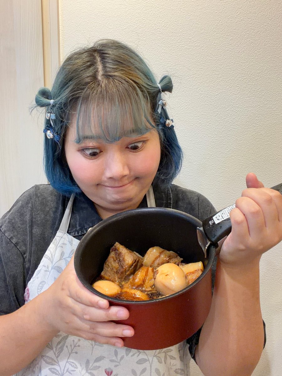 miiitan_n's tweet photo. 骨格ストレートって言われたので
今から角煮で丸みを足していきます。 https://t.co/0CV5R2rOLt