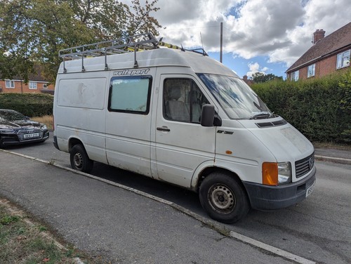 UKVWCampers's tweet photo. Ad: For Sale - 2000 VW LT35 SDI MWB High Top Spares or Repair or Camper project https://t.co/xTDtfGdYDj <<--More #VWCamper #VWLT35 https://t.co/wfGHDahyVK
