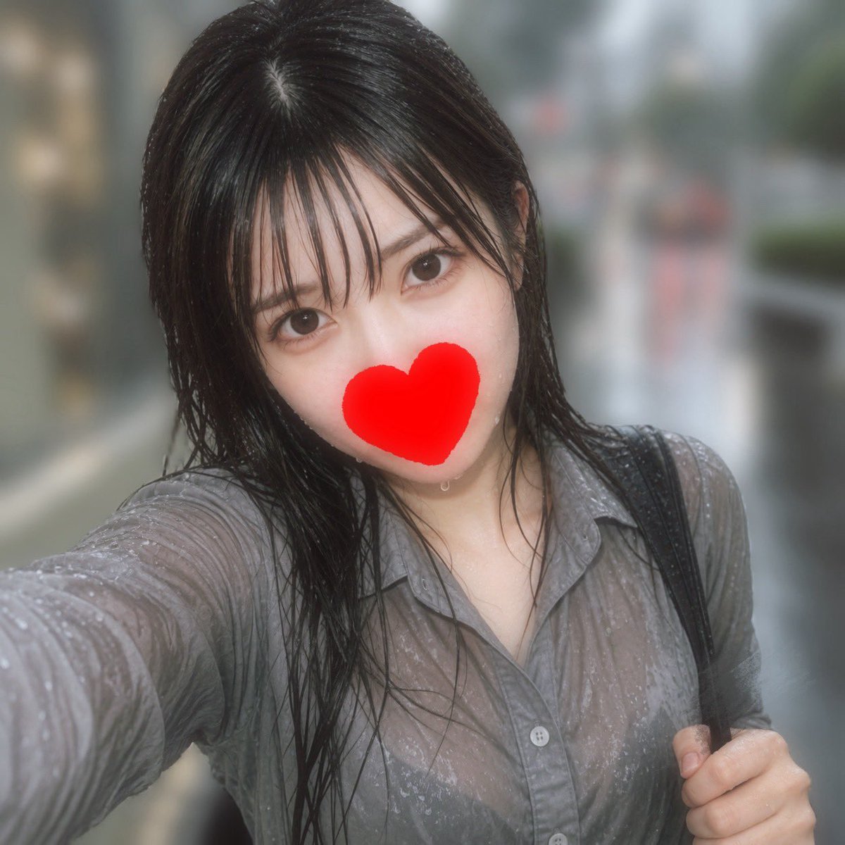 mimi_mimi1996's tweet photo. 濡れちゃった...🫢　　　　　　　　　　　　　　　　　　　　　　　　　　　　　　　　　　　　　　　　　　　　　　　　　　　　　　　　　　　　　　　　　　　　　　　　　　　　　　　　　　　　　　　　　　　　　　　　　　　　　　　　　　　　　　　　　　　　　　　　　　　　　　　　　　

今日に限って傘を忘れちゃって
ワイシャツがびしょびしょ......
髪も冷たいし、風邪ひきそうです🥲

もし近くにフォロワーさんがいたら、
シャワー借りたかったな...💭

...って、何言ってるんだろう私///
貸してくれる訳ないよね？