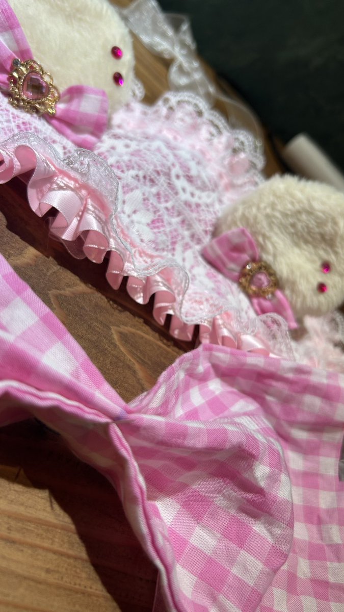 sakura0803airi's tweet photo. ヘドレ2個とデカリボンとベレー帽（予定）制作中！10月の現場の時あげる！！！
#さくらと冒険中 https://t.co/aTcTVAoUZe