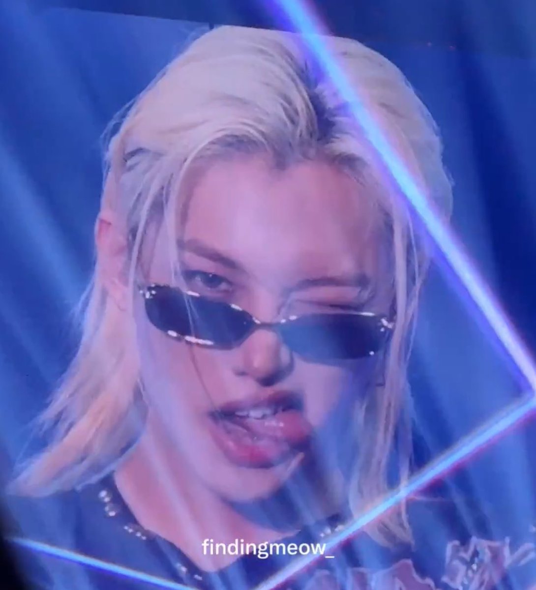 pinkbboki's tweet photo. 😛😼 https://t.co/jSml8GMv43