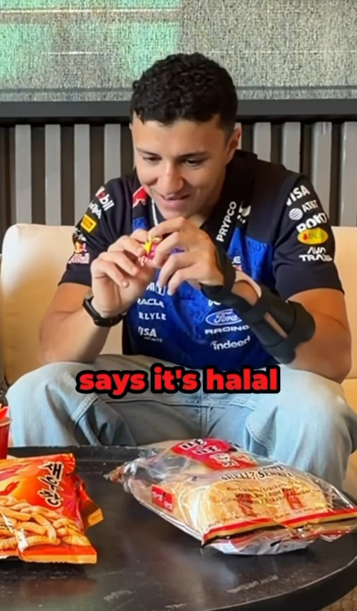 hadjeart's tweet photo. MaasyaAllah brother isack....😍😇🙏 May Allah gives u more halal foods.... 💗💗🤲🤲 https://t.co/inm88DGLwm