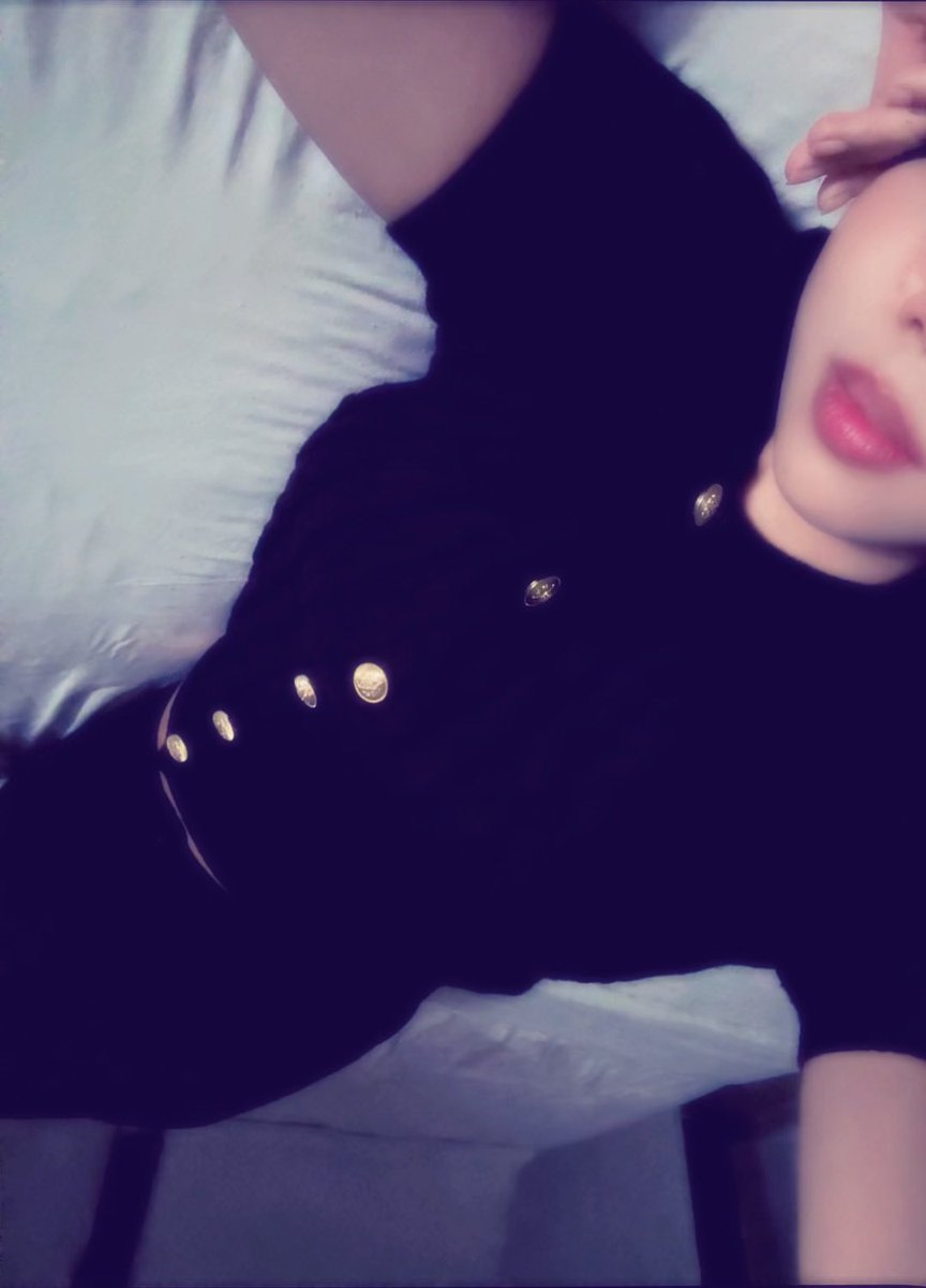 Baby1h0s's tweet photo. Ready to serve 😘 https://t.co/bNqdS9d4MQ