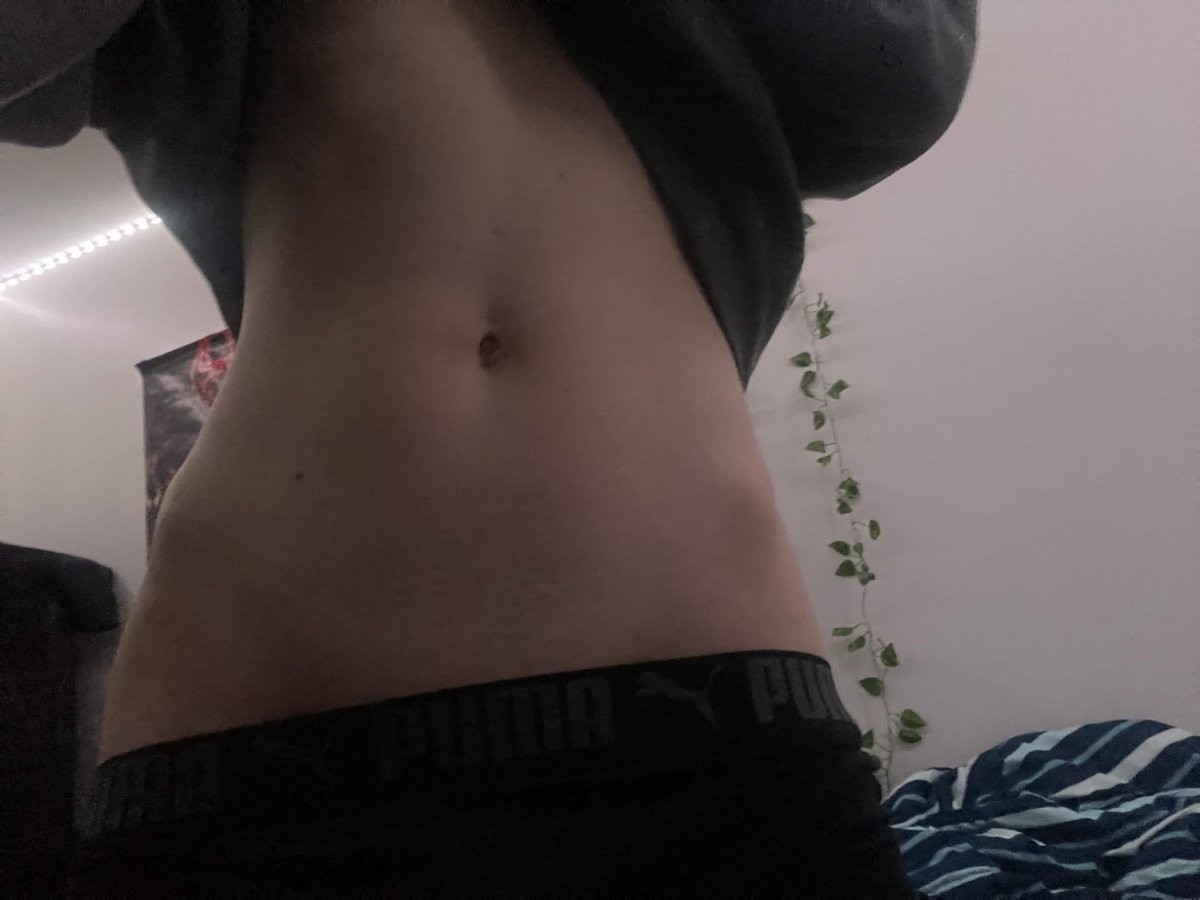guppypuppyy's tweet photo. tummy (dms open)
#femboy #nsfwtwt #tummy https://t.co/1FqiX8yz9b