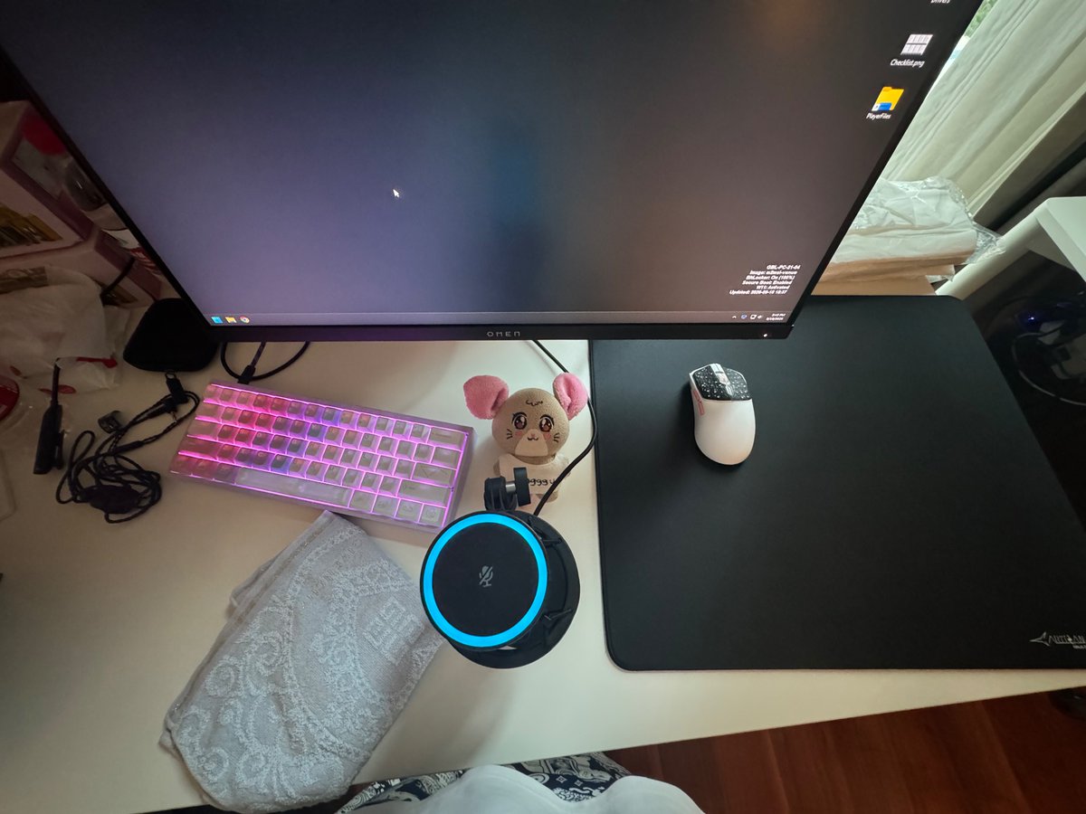 Jingggxd's tweet photo. Shanghai setup 😼👍🏻 https://t.co/L00lMkw6l4