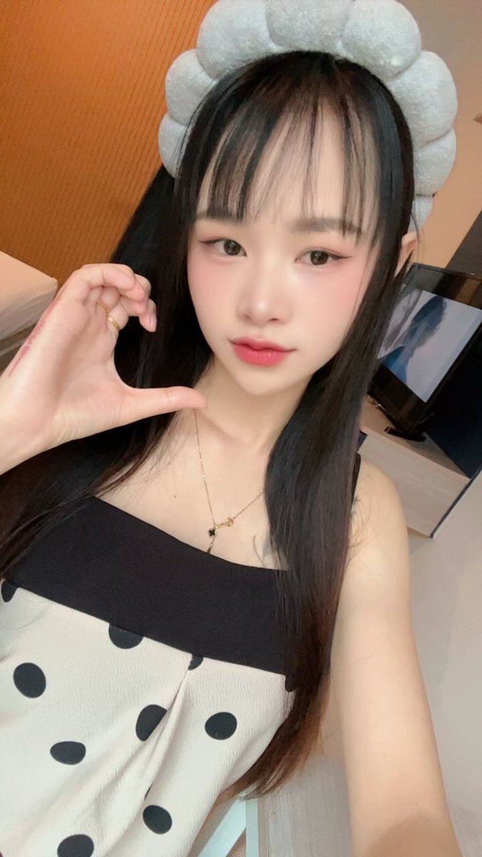 RisaIssac5rfj's tweet photo. 🌸ดินสอเขียนคิ้ว เส้นเล็กวาดง่ายมาก🍀
เติมทรงคิ้วให้สวยละมุนเป็นธรรมชาติ🇯🇵
เนื้อสีนุ่ม ไม่เข้มจนหน้าดูดุ🌟          
      ติดทนนาน กันน้ำกันเหงื่อ💦
มือใหม่ก็เขียนคิ้วสวยได้ง่าย ๆ🐞 

🌷🆔:: pp550cv

#รับงานศรีราชา รับงาศรีราชา https://t.co/cOu84iyVUl