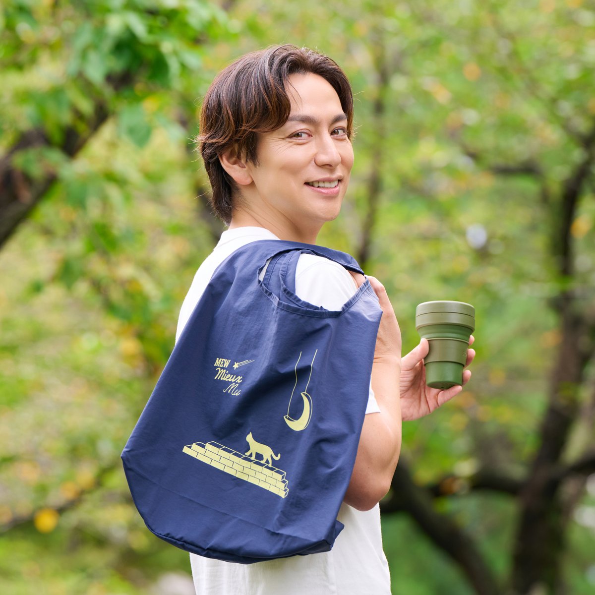 wow_yoshimu's tweet photo. 🌈#芳雄のミュー Dream Fes.🌈
🆕グッズをご紹介🎉

＼トートバッグ／
キュートな月がモチーフ🌕
カラーも２色でエコバッグとしても活躍👜

【Special Thanks】
#川久保拓司（@kawakubotakuji）
※本公演には出演いたしません

#ミューフェス https://t.co/EuPr5Qg4lX