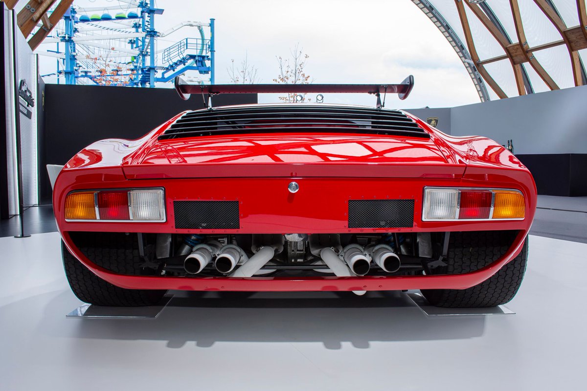 Retromania4ever's tweet photo. ✅⬜🟥 #Lamborghini Miura SVR.
The Miura SVR is a truly unique machine, there is only 1 in the world.
The “R” in its name stands for “Racing,” signifying its origin as a race-focused evolution of the #legendary “Jota,” developed by Lamborghini’s renowned test driver Bob Wallace. https://t.co/slSZOU6wkU