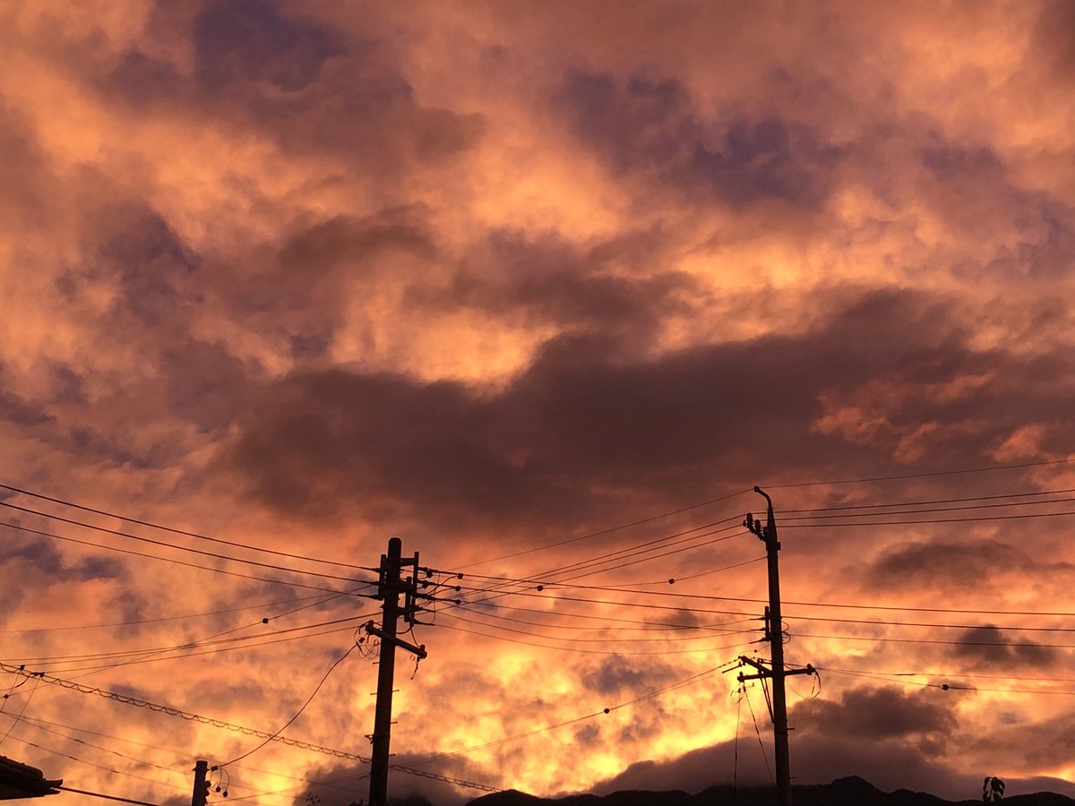 tamachami12's tweet photo. Evening glow in Nagano. https://t.co/vxccLSC92B