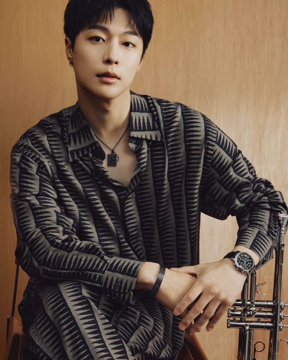 bnbfanconn's tweet photo. Bae In Hyuk with Emporio Armani

Sophisticated, elegant, and perfected down to every detail. Complete your fall look with Emporio Armani watches and jewelry. 🤎

@emporioarmani #eawatches #eajewelry #baeinhyuk https://t.co/pL7ZARfs4d