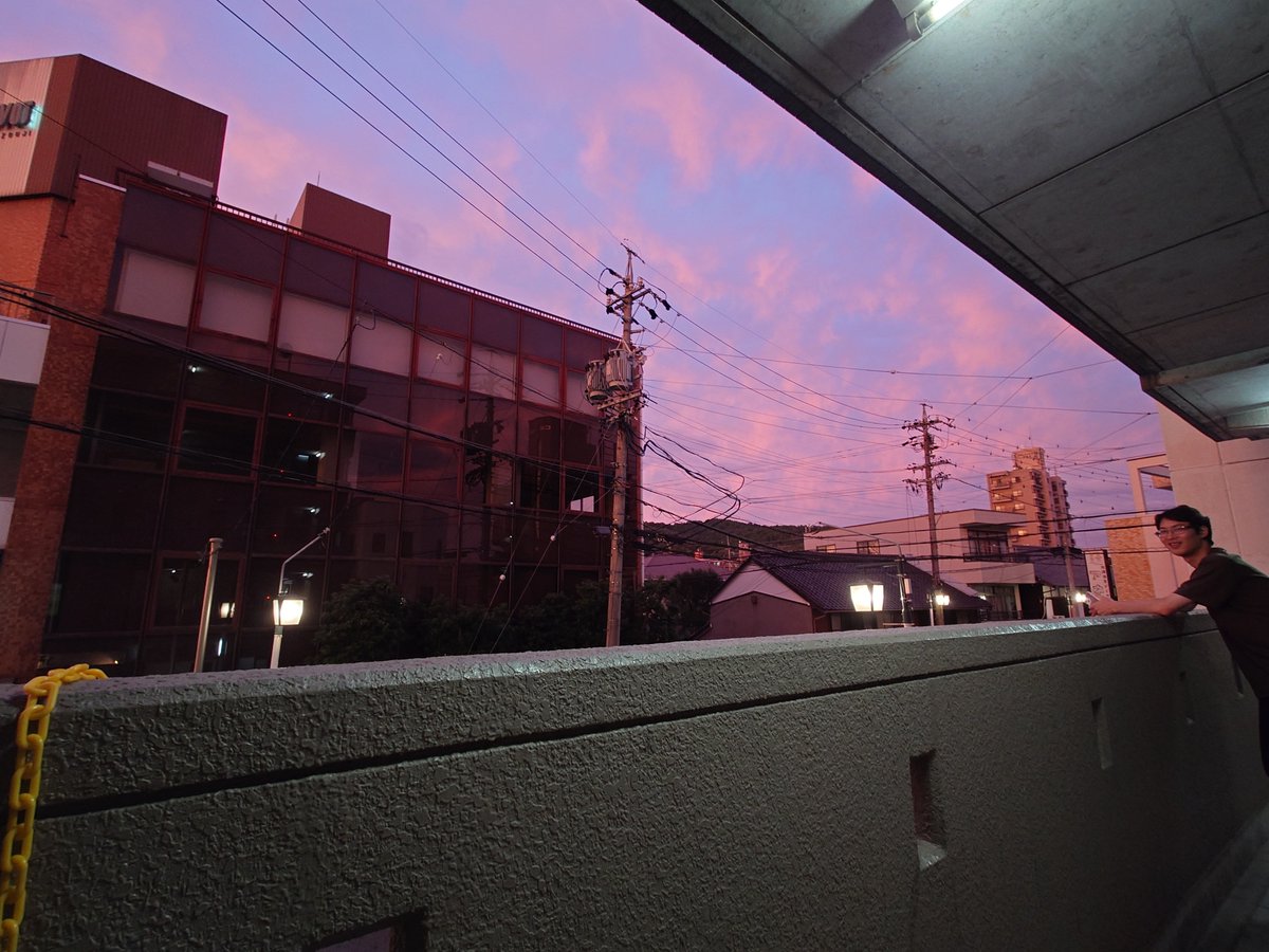 anna3330h's tweet photo. いい空色 https://t.co/F6oTjJr94p