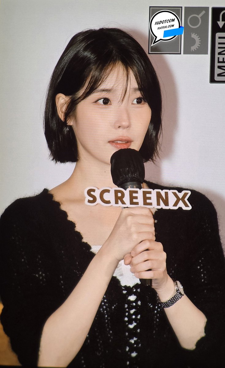 IUdotcom's tweet photo. 260920 아이유 더위닝 콘서트 무대인사 직찍 1 #iu #아이유 https://t.co/rnikJwlQxF